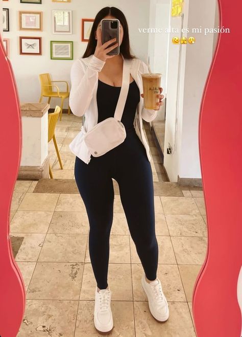 Outfit Casual Mujer, Outfits Juveniles, Outfit Elegante, Outfits Juvenil, Outfits Gorditas, Collage Outfits, Gymwear Outfits, Jumpsuit Style, Look Legging