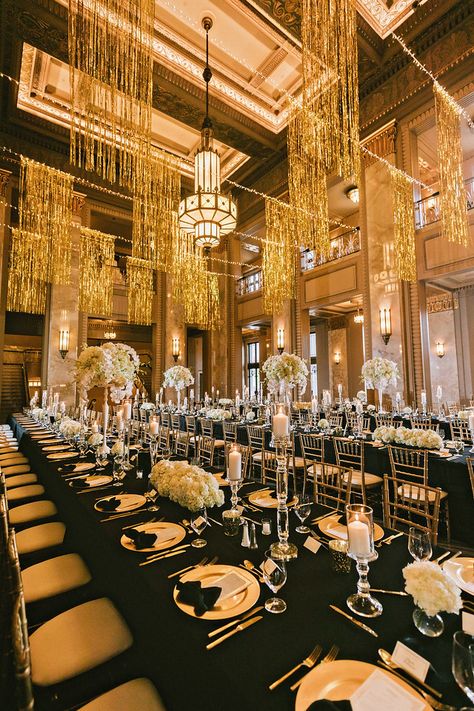 Theme For Formal Event, Prom Themes Great Gatsby, Prom Themes Roaring 20s, The Great Gatsby Table Decor, Great Gatsby Wedding Decor, Roaring 20s Table Decor, Speakeasy Wedding Aesthetic, Great Gatsby Reception, 20s Wedding Decor