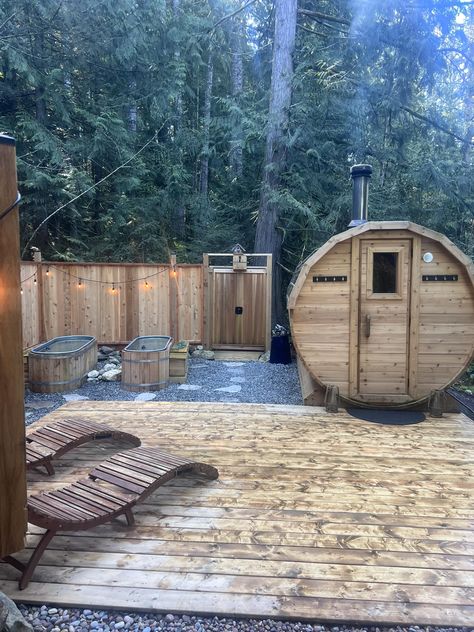 Just spent the morning at this cool outdoor cold plunge and sauna spa! Obsessed! 🫶 Backyard Spa Ideas, Outdoor Sauna Design Ideas, Cold Plunge Outdoor, Public Sauna, Built In Cold Plunge, Cold Plunge At Home, Outdoor Cold Plunge, Sauna Cold Plunge, Outdoor Sauna And Cold Plunge