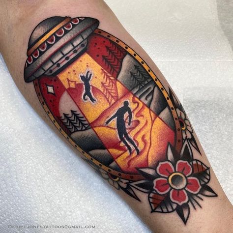 Alien American Traditional Tattoo, Ufo Traditional Tattoo, Traditional Tattoo Ufo, Traditional Motorcycle Tattoo, Orion Tattoo, Spaceship Tattoo, Dino Tattoo, Cute Halloween Tattoos, Rocket Tattoo