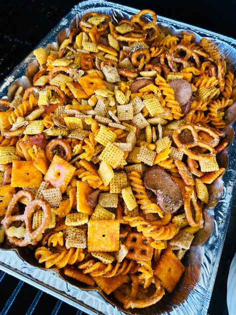 Treager Recipes Sides, Smoked Trail Mix Recipes, Smoker Chex Mix Recipes, Smoked Chex Mix Recipes Original, Smoked Snacks Recipes, Chex Mix On Blackstone, Smoked Snack Mix Recipes, Easy Traeger Grill Recipes, Pellet Smoker Appetizers