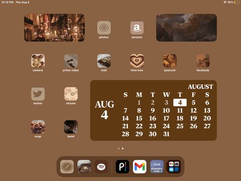 Tablet Wallpaper Aesthetic Brown, Brown Ipad Homescreen, Brown Ipad Aesthetic, Fall Ipad Setup, Ipad Homescreen Ideas Brown, Ipad Homescreen Ideas Simple, Ipad Homescreen Ideas Fall, Brown Ipad Wallpaper Aesthetic, Brown Wallpaper Ipad