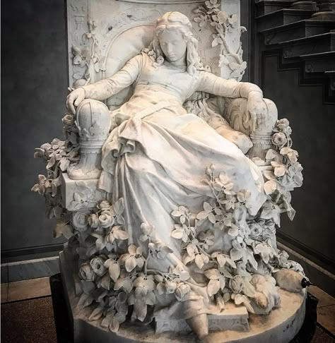 Woman Sitting Down Reference, Statue Pose Reference, Person On Throne, Fantasy Throne Chair Art, Angels Mythology, Person Sitting On Throne, Sitting On Throne Pose Reference, Fantasy Throne Chair, Sitting On Throne Reference