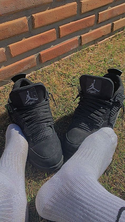 Jordan 4 Black Cat Outfit, Black Cat Outfit, Cat Outfit, Jordan 4 Black, Drip Outfit Men, Kicks Shoes, Mens Fashion Streetwear, Air Jordan Sneaker, Aesthetic Pictures