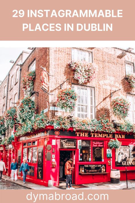 There are many Instagrammable places in Dublin. If you're looking for photo spots in Dublin, all the pretty places will surprise you! #instagrammable #photospots #dublin #ireland #travel Weekend In Dublin Outfits, Ireland Travel Photos, Dublin Winter Outfits, Dublin Instagram Spots, Dublin Ireland Outfits Summer, Ireland Instagram Pictures, Ireland Photo Ideas, Dublin Photo Ideas, Dublin Photoshoot