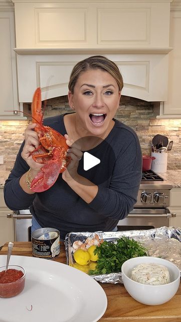 Lauren Van Liew on Instagram: "For this week’s “how-to” series, we are going to show you How-To Shell a Whole Cooked Lobster! Claws and knuckles and tails, oh my! 🦞 #howto #tutorials #lobster #lobsterlover #seafood #seafoodlover #lobsterprep #seafoodplatter #sevenfishes #7fishes #holidayfood #holidayappetizers #chefcovas #choppedchampion" How To Cook Lobster Tails, Knuckles And Tails, Cooked Lobster, 7 Fishes, Seven Fishes, Live Lobster, How To Cook Liver, Budget Cooking, How To Cook Lobster