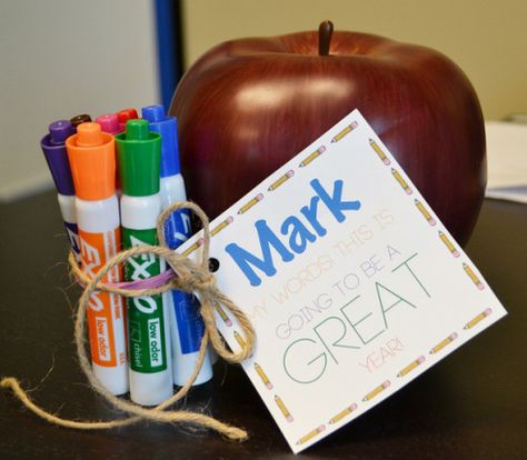 Back to School Gift Ideas for the Teacher Mark My Words Teacher Gift, Back To School Gift Ideas, School Gift Ideas, Happy Home Fairy, Teacher Treats, Appreciation Ideas, Teachers Pet, School Teacher Gifts, Diy Teacher Gifts