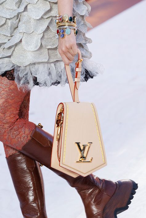 At Louis Vuitton It’s All About the Bigger the Better For Spring 2023 Louis Vuitton Bag 2023, Handbag Trends 2023, Louis Vuitton Spring Summer 2023, Shoes For Summer 2023, Bag 2023 Trend, 2022 Louis Vuitton Bag, Lv Bags Louis Vuitton Handbags 2022, Louis Vuitton Runway 2023, Louis Vuitton Spring 2023