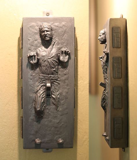 Complete your Star Wars themed room with this Han Solo frozen in carbonite light switch cover. Though his body may be frozen, his 'lightsaber' remains... Star Wars Light Switch, Han Solo Carbonite, Decorative Switch Plate, Star Wars Light, Star Wars Room, Han Solo, Utila, Hans Solo, Light Switch Cover