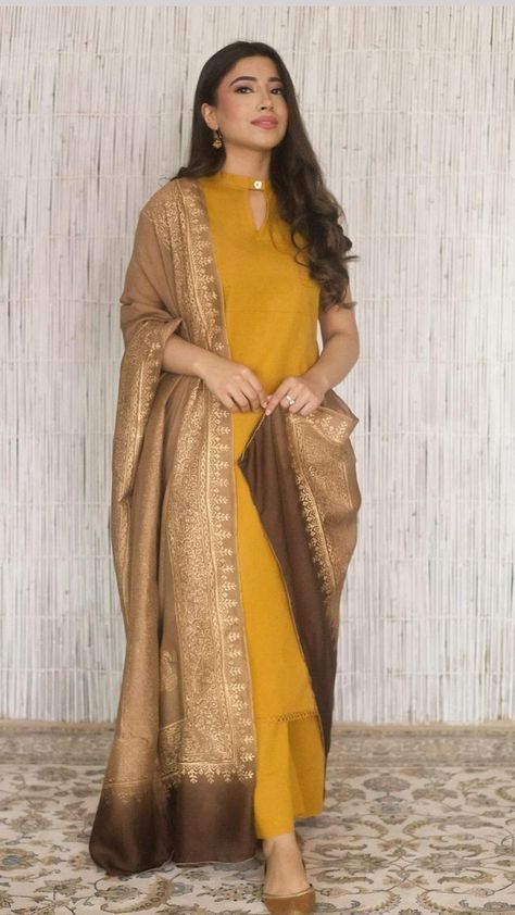 Silk Kurti Designs, Simple Kurta Designs, Simple Kurti Designs, Casual Indian Fashion, Long Kurti Designs, Salwar Kamiz, Indian Dresses Traditional, Trendy Dress Outfits, Kurti Designs Party Wear