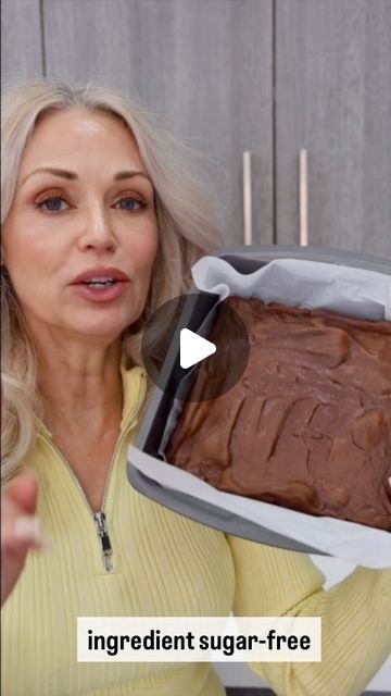 Kathy Jacobs Actress/Model on Instagram: "Two ingredients sugar free brownies.  All you need are: * 4eggs  * 1 cup sugar free chocolate chips  * 8 inch square pan  *parchment paper   I eat a LOT of sugar free desserts and you guys are always asking me what I eat so  here’s an easy recipe!   #sugarfree #sugarfreerecipes #sugarfreedessert #sugarfreebaking #keto #ketorecipes #ketodessert #ketodesserts" 2 Ingredient Brownies Keto, Kathy Jacobs, Lighter Desserts, Sugar Free Chocolate Chip Cookies, Sugar Free Desserts Easy, Sugar Free Brownies, Sugar Free Baking, Chocolate Candy Recipes, Sugar Free Recipes Desserts