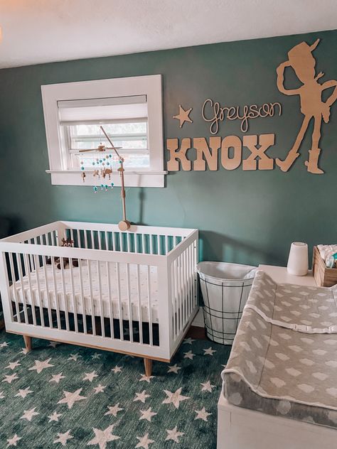 Toy Story Theme Nursery, Toy Story Themed Nursery, Toy Story Baby Room, Neutral Toy Story Room, Toy Story Room Ideas For Boys, Toy Story Nursery Ideas, Gender Neutral Toy Story Nursery, Toy Story Nursery Boy Rooms, Pixar Nursery Theme