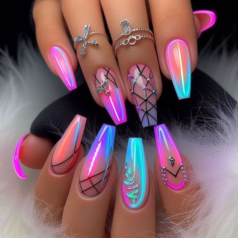 Summer Birthday Nails, Birthday Nail Designs, August Nails, Sassy Nails, Fancy Nails Designs, Colorful Nails, Dope Nail Designs, Pretty Nail Art Designs, Trendy Nail Art