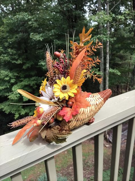 Thanksgiving cornucopia