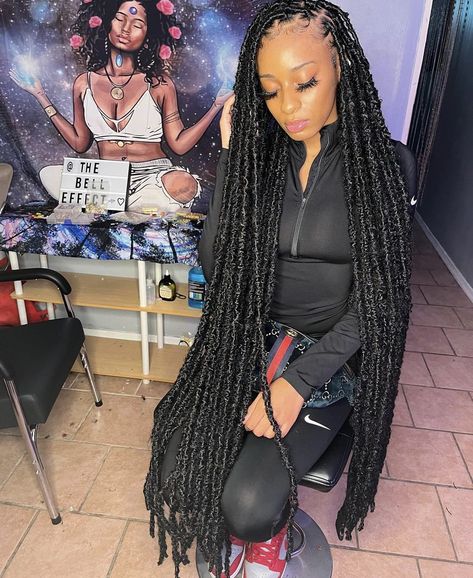 40 Inch Soft Locs, Long Distressed Locs, Distressed Locs, Black Hair Video, Soft Locs, Faux Locs Hairstyles, Black Hair Extensions, Box Braids Hairstyles For Black Women, Braids Hairstyles Pictures