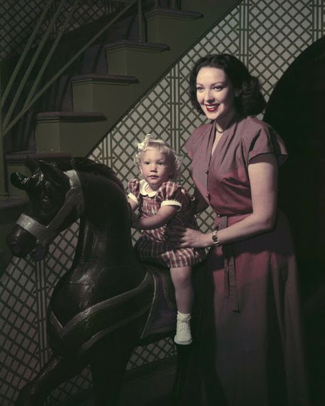 LORETTA YOUNG and Daughter JUDY LEWIS Judy Lewis, Linda Darnell, Jeanette Macdonald, Tyrone Power, Loretta Young, Betty White, 20th Century Fox, Silver Screen, Classic Hollywood