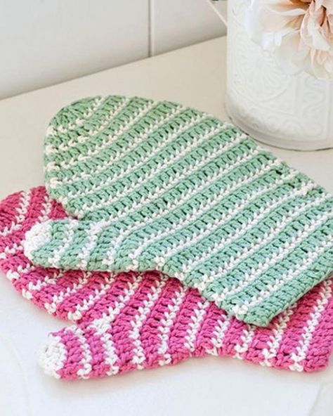 Crochet Bath Mitt Crochet Hot Pads, Crochet Dishcloth, Easy Crochet Patterns Free, Crochet Washcloth, Crochet Potholders, Crochet Kitchen, Crochet Dishcloths, Crochet Gloves, Crochet Home