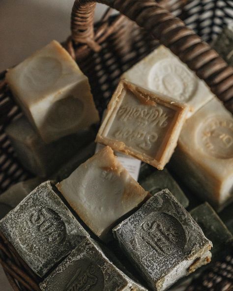 THE MAPLE HOUSE COLLECTIVE on Instagram: “All the French soaps you need! They are so lovely to look at and equally as useful. Don’t be afraid to use these pretty soaps, you won’t…” Holistic Cleaning, Soap Aesthetic, Living Wall Garden, Soap Photography, Aleppo Soap, Soap Display, French Soap, Pretty Soap, Decor Shabby Chic