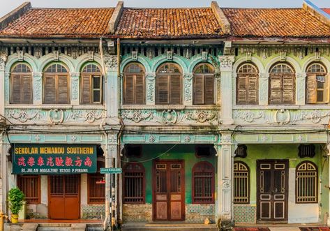 Philippine Architecture, George Town Penang, Dollar Photo, George Town, Penang Malaysia, Building Illustration, Heritage House, Photo Club, Colonial Architecture