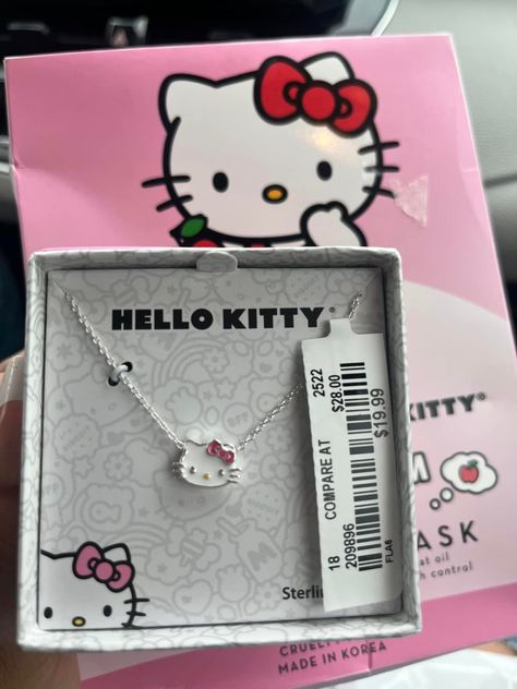 Hello Kitty Necklace, Images Hello Kitty, Hello Kitty Gifts, Kitty Necklace, Hello Kitty Rooms, Hello Kitty Jewelry, Kitty Clothes, Hello Kitty Crafts, Hello Kitty Clothes