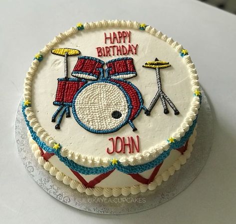 Cake Drums Design, Drums Birthday Cake, Drum Theme Cake, Drum Cake Birthday, Drumset Cake, Drum Cake Ideas, Drum Birthday Party, Drums Cupcakes, Drum Set Cake