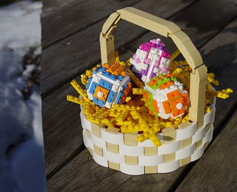 LEGO® Easter Basket Lego Easter Basket, Lego Easter, Lego Sculptures, Queen Art, About Easter, Egg Basket, Lego Art, Lego Duplo, Cool Lego