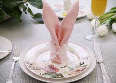 bunny-napkin-on-plate-video-by-allrecipes-650x465 Folding Napkins Into Bunnies, Easter Table Napkins, Kids Easter Table Setting, Easter Buffet Table, Easter Table Decorations Centerpieces, Napkins Ideas, Easter Napkin Folding, Super Simple Dinner, Easter Tables