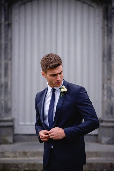 The Best Colour Combinations for Grooms and Groomsmen Groom Tuxedo Navy, Suits Groomsmen, Navy Tuxedo, Tuxedos Wedding, Suits Tuxedo, Pose Pengantin, Navy Groom, Suits Groom, Centerpieces Floral