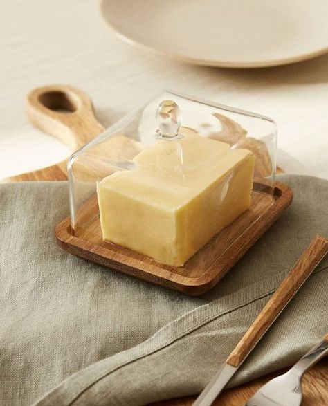 butter dish with glass lid and wooden vase Beautiful Kitchenware, Barber Shop Decor, Dream Kitchens Design, Eating Utensils, Kitchen Organisation, Gadgets Kitchen Cooking, Barbie Dream, Plated Desserts, Budget Friendly Recipes