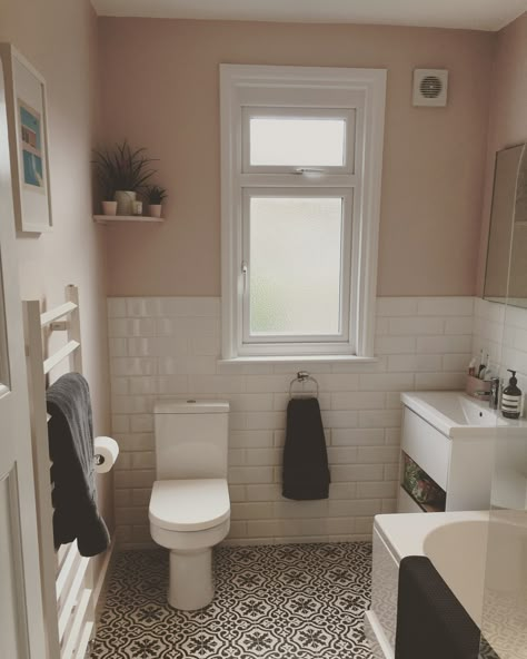 Pink Bathroom - London 1920's/1930s bathroom painted in Calamine, Farrow and Ball with tiles from wall and floor tiles from Topps Tiles and bathroom furniture from Soak. Bathroom London, 1930s Bathroom, Bathroom Pink, Small Toilet Room, Topps Tiles, New House Bathroom, Bathroom Paint, Downstairs Loo, Downstairs Toilet