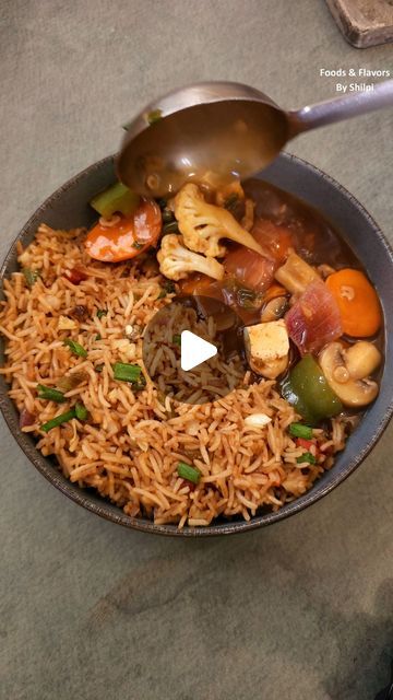 Shilpi Agarwal on Instagram: "My favorite Indo-Chinese Food Recipes 😋 veg fried rice & mix veg curry - Tastier & much healthier #FoodsAndFlavors #RecipesByShilpi #tasty #yummy #FoodsAndFlavorsByShilpi #recipe #Recipes #IndianRecipes #Food #Cooking #IndianRecipes" Veg Fried Rice, Mix Veg, Veg Curry, Rice Mix, Food Cooking, Chinese Food, Fried Rice, Indian Food Recipes, My Favorite