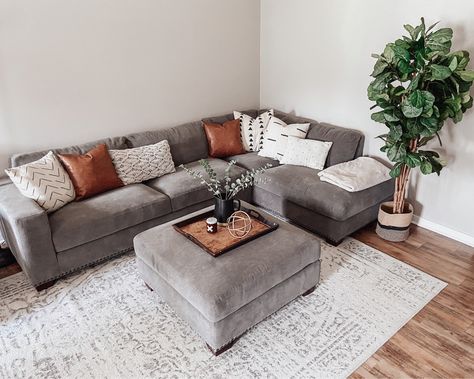 Grey Couch With Leather Pillows, Gray Couch Styling Pillows, Faux Leather Pillows On Couch, Leather Throw Pillows Couch, Grey Leather Couch Pillow Ideas, Leather Pillows On Couch, Gray Leather Couch Living Room Ideas, Grey Leather Couch Living Room, Grey Couch Pillow Ideas