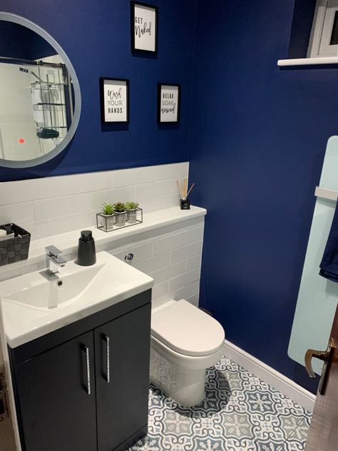 Saphire salute Dulux Dulux Sapphire Salute, Sapphire Salute, Navy Bathroom, Toilet Room Decor, Dulux Paint, Decor 2023, Downstairs Loo, Toilet Room, Double Vanity