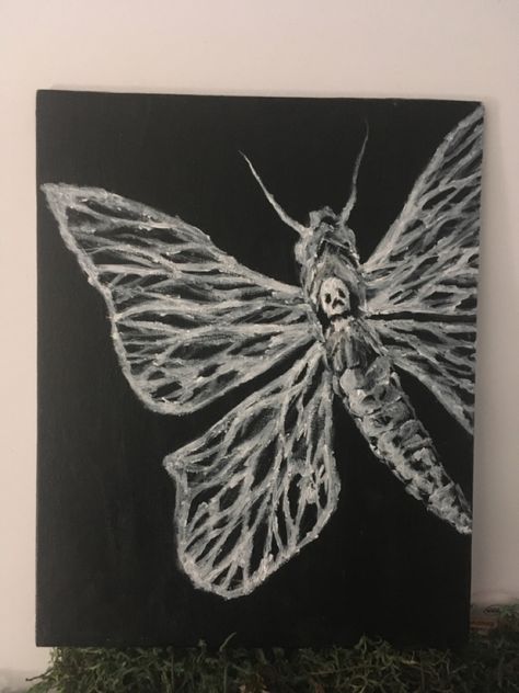 Painting black background, white deathhead mouth Moth Art Painting, Acrylic Painting Ideas Dark Aesthetic, Moth Man Painting, Gothic Art Painting Canvases, Grunge Door Painting, Gothic Canvas Painting Ideas, Simple Goth Paintings, Gothic Painting Ideas On Canvas Easy, Goth Paintings Easy