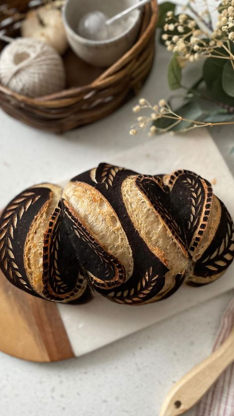 Valentines Sourdough Bread, Valentine’s Day Sourdough, Valentine Sourdough, Valentines Sourdough, Sourdough Bread Designs, Sourdough Enzo, Sourdough Art, Bread Scoring Patterns, Sourdough Scoring