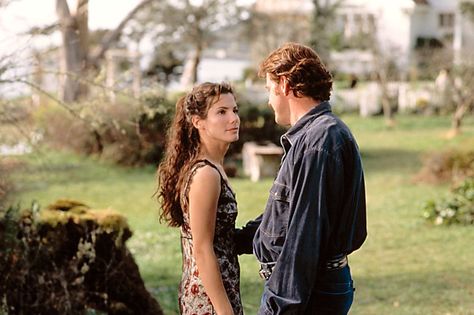 Practical Magic Movie, Practical Magic House, Aidan Quinn, Magic Clothes, Magic Aesthetic, Magic Hair, Movies Outfit, Practical Magic, Sandra Bullock