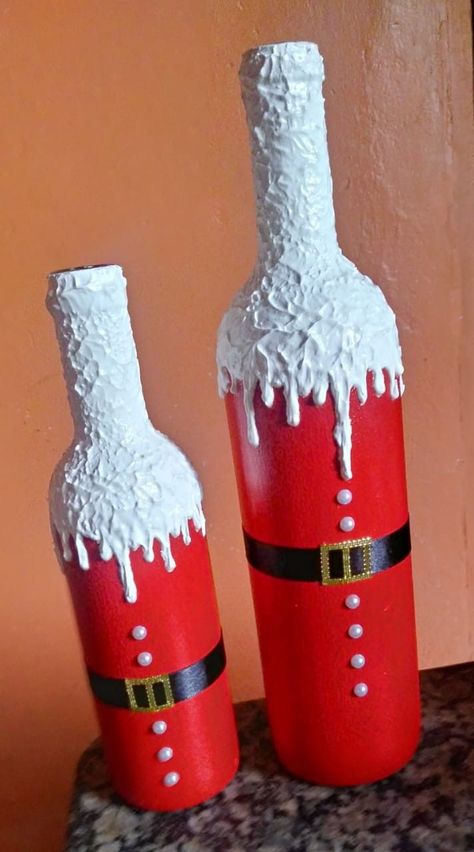 Making Christmas Decorations, Wine Bottle Christmas Decorations, Glass Bottle Art, Wine Bottle Crafts Christmas, Easy Acrylic Painting Ideas, Acrylic Painting Ideas, Easy Acrylic Painting, Glass Bottle Diy, Christmas Wine Bottles