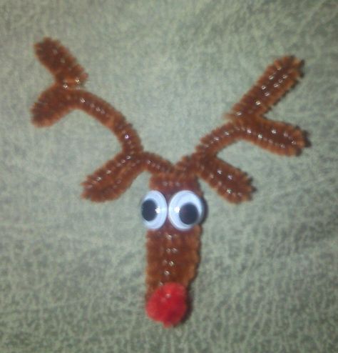 Pipe cleaner antlers Crafts Pipe Cleaners, Pipe Cleaner Projects, Craft Pipe Cleaner, Pipe Cleaner Art, Rudolph Reindeer, Reindeer Craft, Pipe Cleaner Crafts, Navidad Diy, Pipe Cleaners