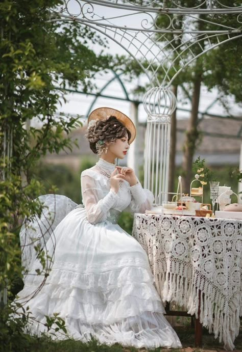 Victorian Clothing Reference, Victorian Tea Dress, Victorian Tea Party Outfit, Flower Garden Outfit Ideas, Elegant Sitting Pose, Pose Reference Dress, Victorian Woman Aesthetic, Victorian Poses, Victorian Aesthetic Dress