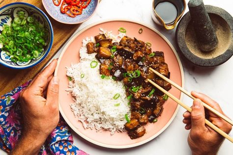 Fried Aubergine With Black Pepper And Miso - Simple Vegetable Stir Fry Fried Aubergine, Miso Aubergine, Aubergine Curry, Sweet And Sour Recipes, Aubergine Recipe, Cooking Jasmine Rice, Veggie Fries, Sour Foods, Coconut Sauce