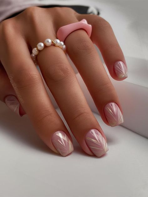 These short nails showcase a milky white base enhanced with subtle geometric pearl lines. A fresh, artistic take on a classic color, this design is perfect for stylish, modern looks. Milky White Nails, Milky White, Geometric Lines, White Nails, Short Nails, Nails, White, Color, Design