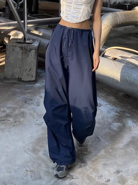 Baggy Pants Women, Y2k Trousers, Streetwear Sweatpants, Dr Closet, Trousers Casual, Vintage Hip Hop, Baggy Cargo Pants, Loose Trousers, Iconic Fashion