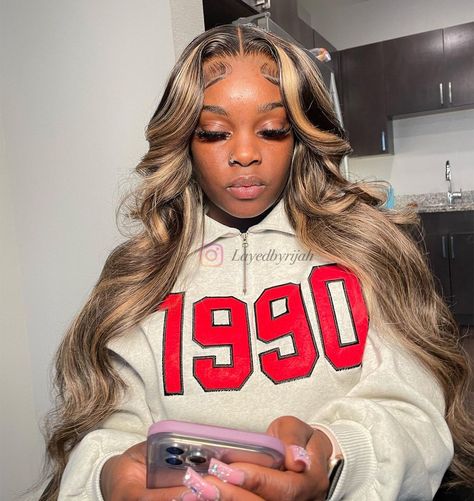 Colourful Wigs, Jordan Year, Frontal Hair, Layered Curls, Weave Ponytail Hairstyles, Wig Install, Stylish Hairstyles, Dyed Hair Inspiration, Hairstyles For Medium Hair