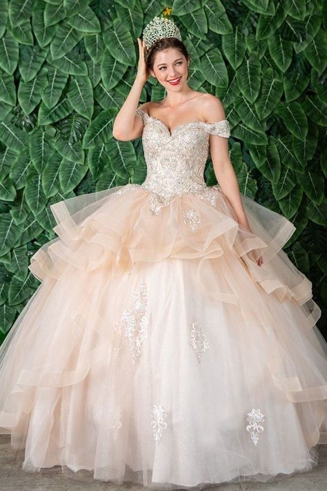 Long Off The Shoulder Dress, Quinceanera Tiaras, Glitter Skirt, Beautiful Ball Gowns, Beautiful Ball, Glitters Skirt, Debutante Ball, Dama Dresses, Skirt With Lace