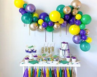 Mardi gras tassel garland | Etsy Nola Bachelorette Party, Fat Tuesday Party, Nola Bachelorette, Mardi Gras Centerpieces, Purple Balloons, Diy Balloon, Mardi Gras Decorations, Mardi Gras Beads, Mardi Gras Party