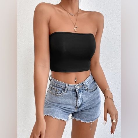 Very Soft Material- Never Worn Black Tube Top Outfit, Black Crop Top Outfit, Modeling Clothes, Crop Top Outfits Summer, Types Of Clothing Styles, Tube Top And Shorts, Tube Top Outfits, Tops Shein, Black Tube Top