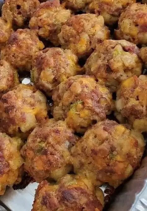 stuffing balls – Easy Instant Recipes Stuffing Balls Recipe, Stove Top Stuffing, Stuffing Balls, Meatball Bake, Sausage Balls, Thanksgiving Stuffing, Instant Recipes, Stuffing Recipes, Low Carb Bread