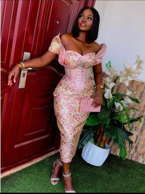 Brocade Dress Styles, Brocade Styles, Ghana Weaving Styles, Owambe Styles, Church Outfit Casual, Wedding Reception Outfit, Reception Outfits, Baby Boy Outfits Swag, Ankara Dress Styles