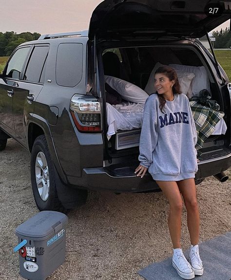 Viviane Audi, Brit Harvey, Camping In Maine, Outfit Primavera, California Girl, Converse Style, Outfits With Converse, Style Spring, Car Camping