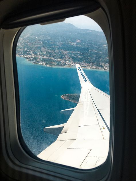 I took this picture when my and my sister went to corfu. It was the first time we traveled alone!  #travel #corfu #island #plane #planewindow #ocean Corfu Airport, Plane Window, Airport Pictures, Corfu Island, Air Plane, Summer Inspo, A Plane, Corfu, Travel Alone